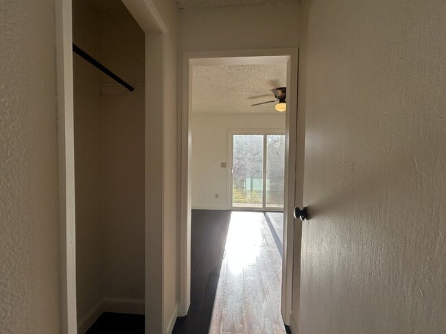 Building Photo - 2170 McGregor Dr