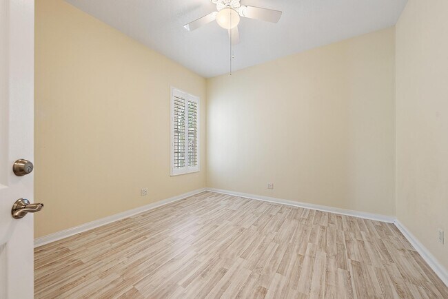 Building Photo - 8875 Oldham Way