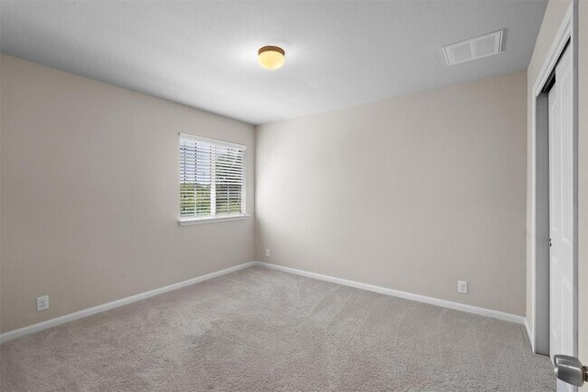 Building Photo - 8540 White Ibis Dr