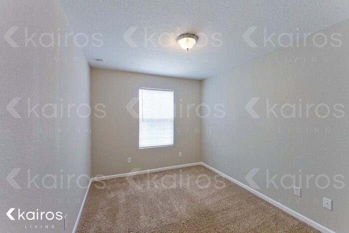 Building Photo - 1331 Mull St