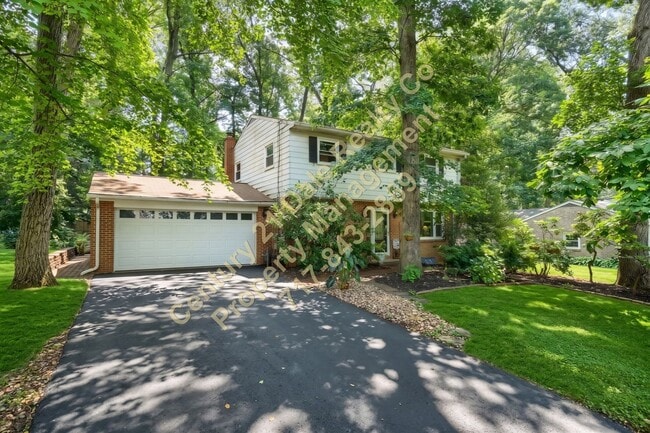 Building Photo - Beautiful 3 Bedroom 2.5 Bath Home in Dallastown Schools Pet Friendly
