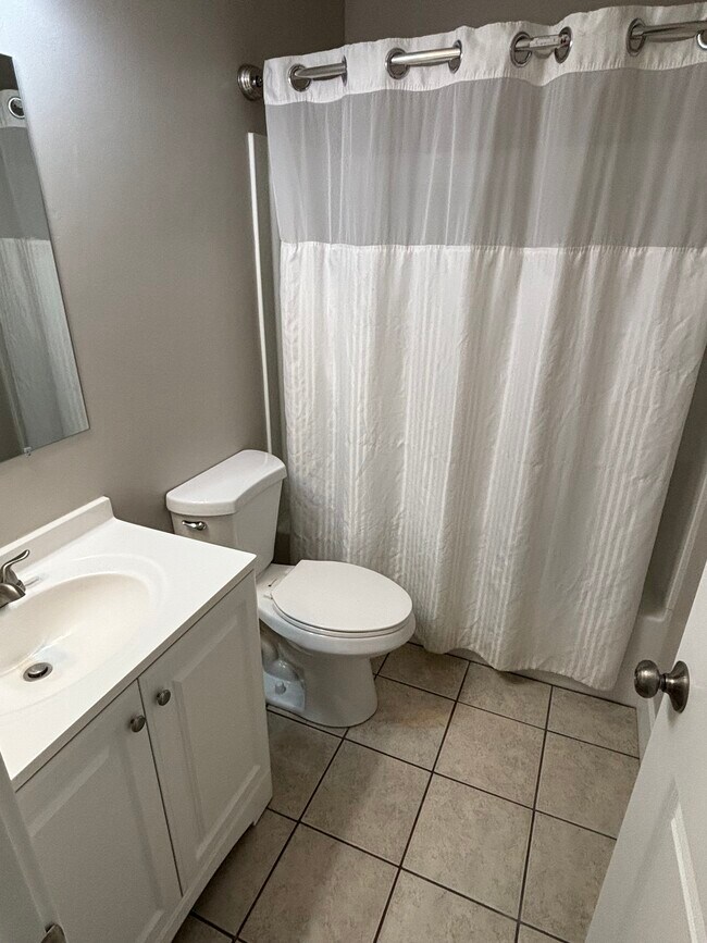 Building Photo - 363 Royal Troon Dr