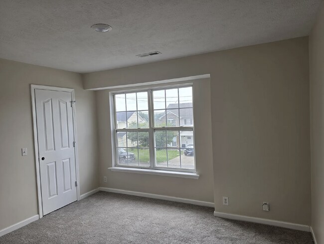 Building Photo - Fully renovated 3 Bed Home in La Vergne with 2-Car Garage