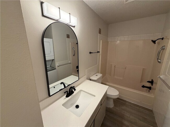 Building Photo - 4003 S Carol Pl