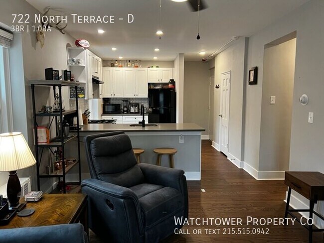 Building Photo - 722 North Terrace