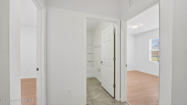 Building Photo - 7114 Topaz Dr