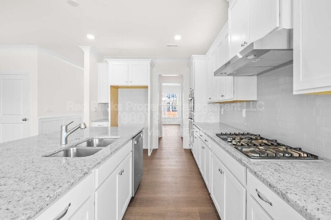 Building Photo - 9008 Catboat St