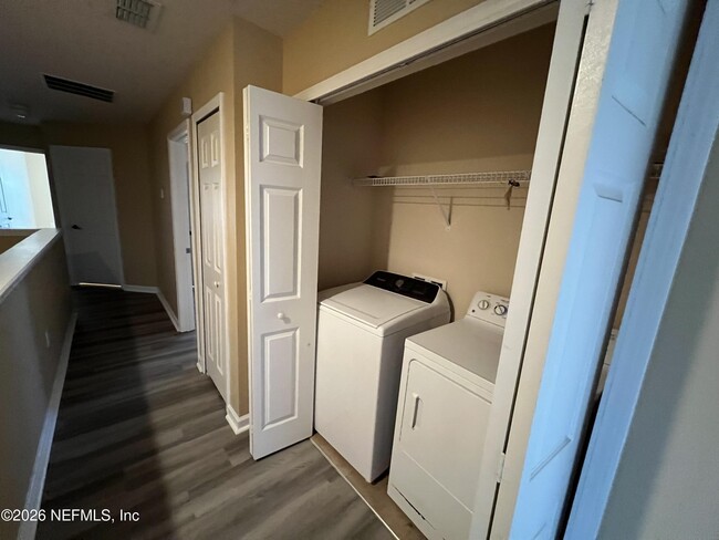 Building Photo - 3593 Hartsfield Forest Cir