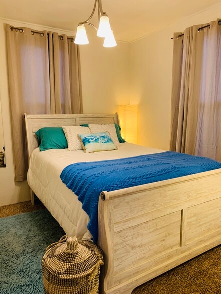 Building Photo - 905 Ferguson Ave