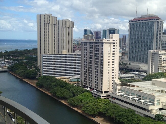 Primary Photo - 1717 Ala Wai Blvd