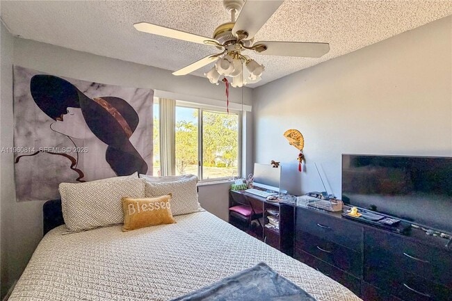 Building Photo - 20816 NW 3rd Ln