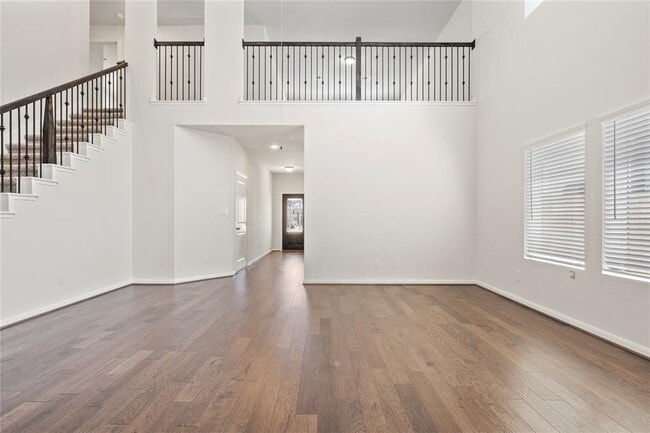 Building Photo - 104 Greenthread Dr