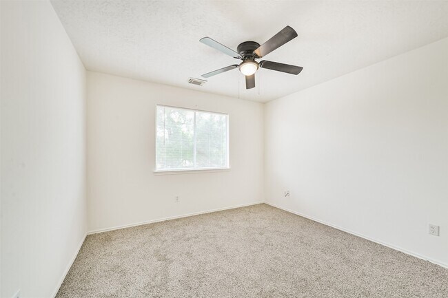 Building Photo - 33318 Cottonwood Bend