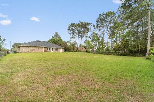 Building Photo - 2363 Sunrise Dr