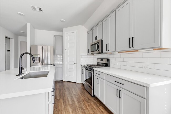 Building Photo - 15419 Kirkdell Bend Dr