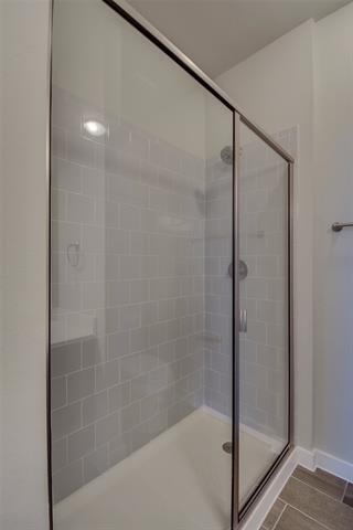 Building Photo - 912 Skyview Dr