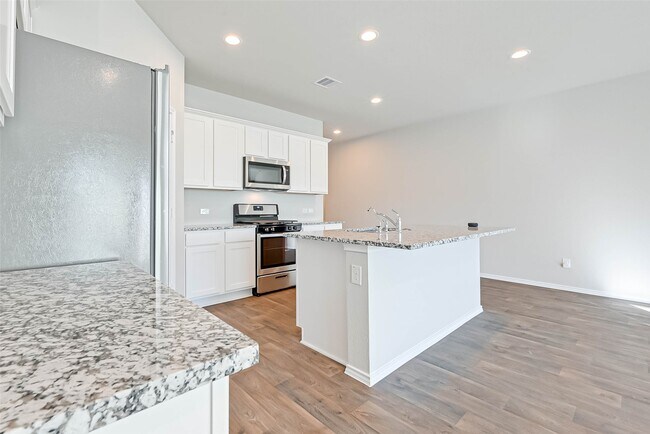 Building Photo - 12311 Trumpetfish Dr
