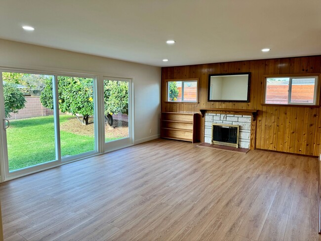 Building Photo - Charming Remodeled Ranch-Style Home with M...