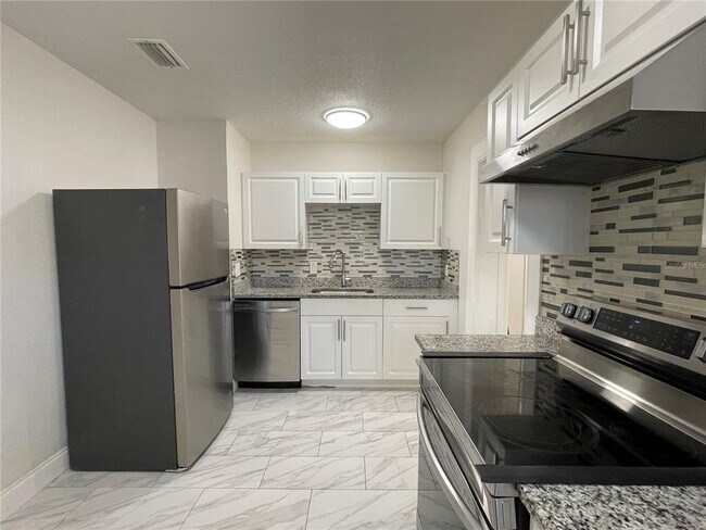 Building Photo - 1208 Carlton Ave