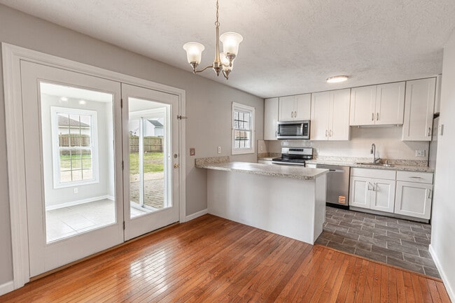 Building Photo - 3520 Tower Dr