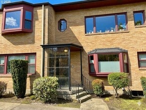 Building Photo - "Lovely Updated Condo in the Sullivan's Gulch Neighborhood" Water/Sewer/Trash & Radient Heat Incl...
