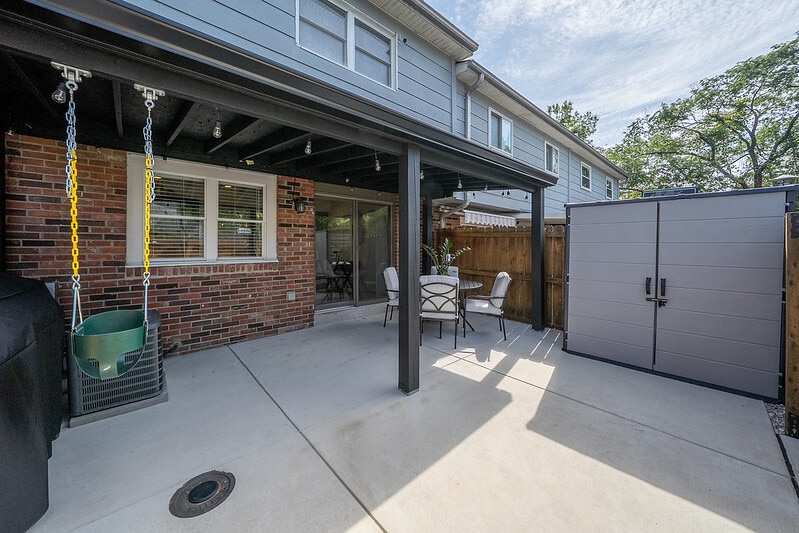 Building Photo - 2548 Grayland Walk