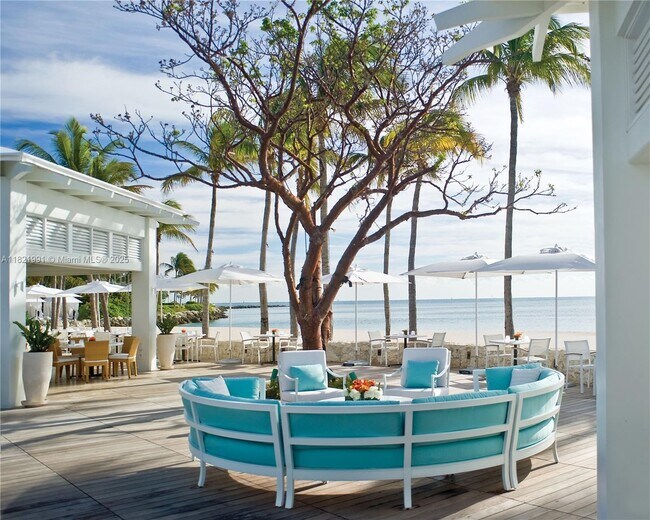 Building Photo - 5242 Fisher Island Dr