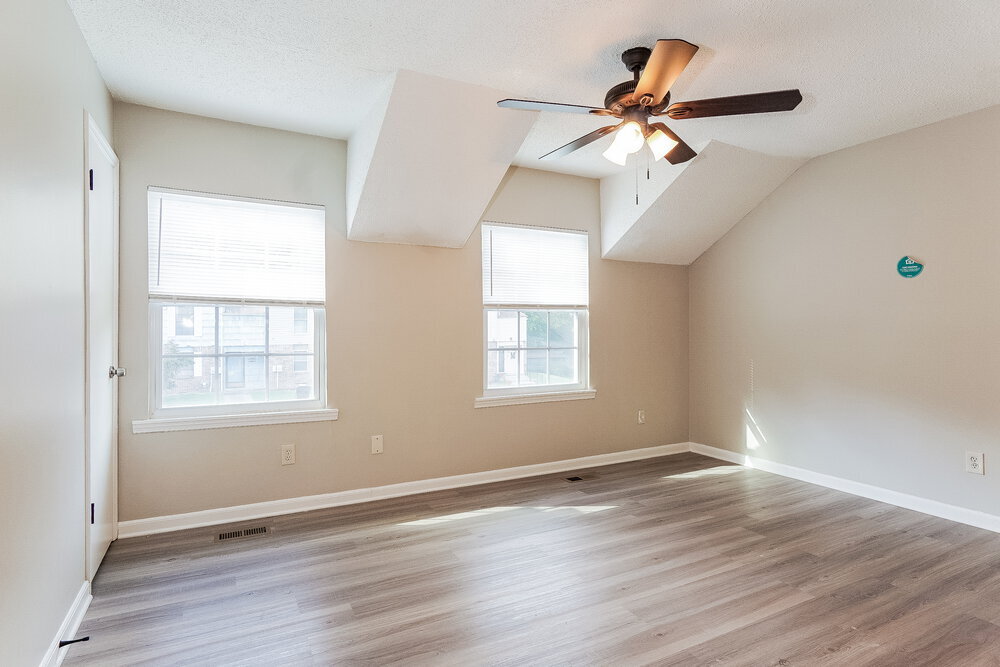 Building Photo - 904 Cedar Crest Dr