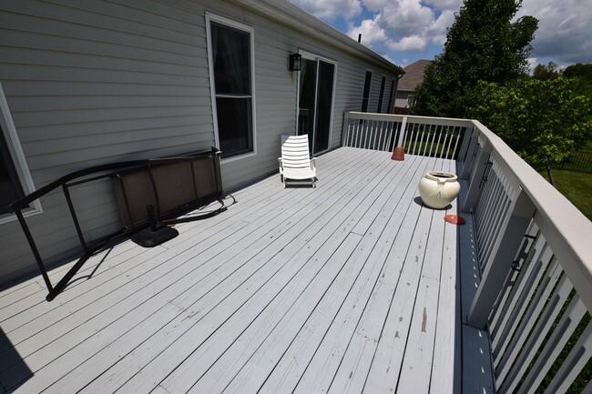 Building Photo - Home in Farmington Hills, 3 bedroom, 2 bath. Close to Notre Dame!