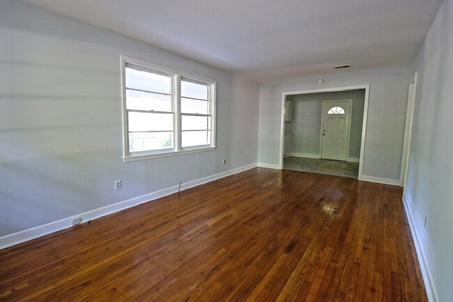 Building Photo - 3151 Truman St