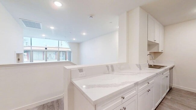 Interior Photo - 78 West Live/Work Lofts