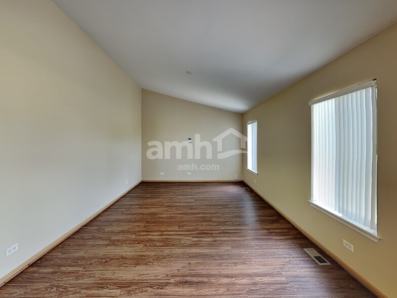 Building Photo - 4133 Hoffman St