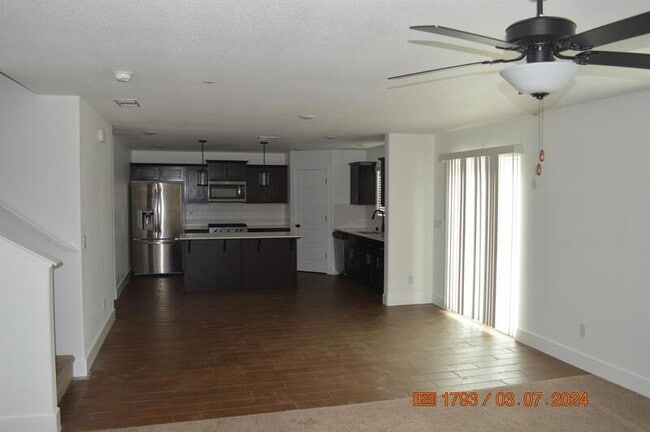Building Photo - 1663 Thistle Ln