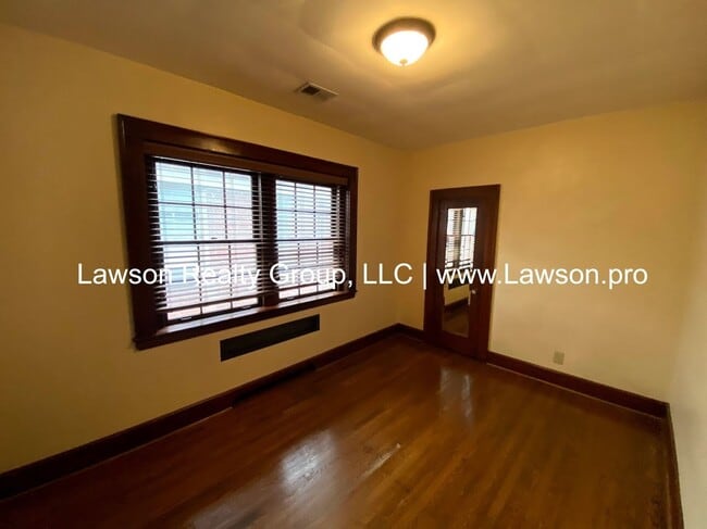 Building Photo - 343 Albemarle Ave SW