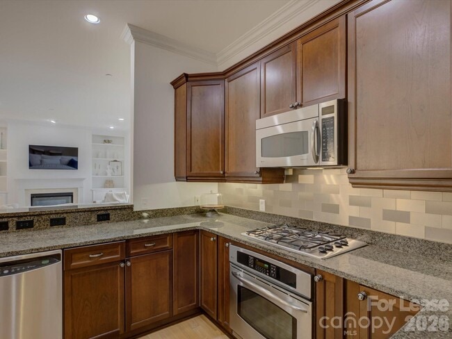 Building Photo - 3278 Park Rd