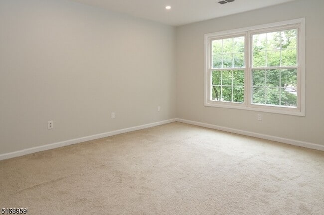 Building Photo - 29 Timber Dr