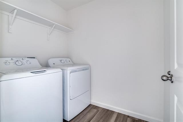 Building Photo - 1876 Lockhart Dr