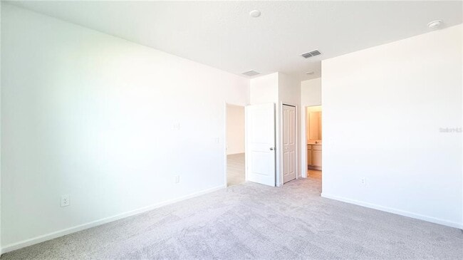 Building Photo - 5177 Green Belt Dr