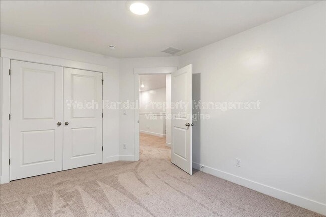 Building Photo - 1045 N 200 W