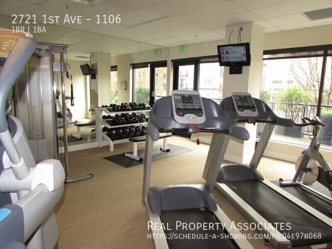 Building Photo - 2721 1st Ave