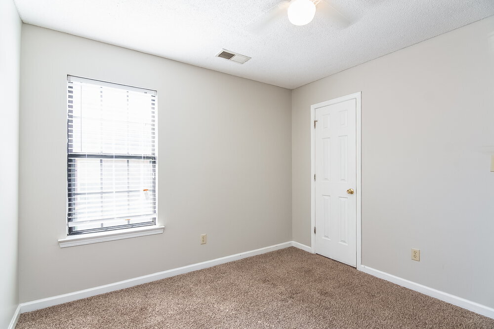 Building Photo - 10824 Ridgefield Dr