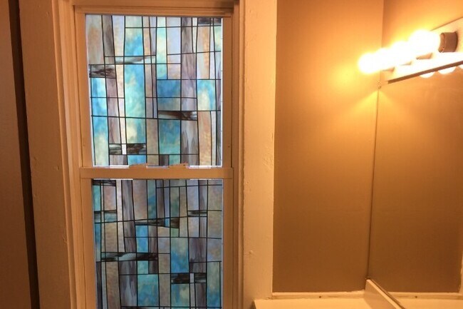 Bathroom 1 - 86 Winspear Ave