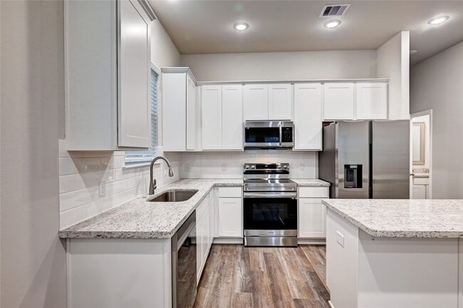 Building Photo - 10196 Barberry St