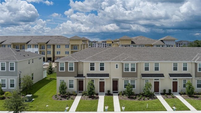 Building Photo - 6329 Fairmont Ln