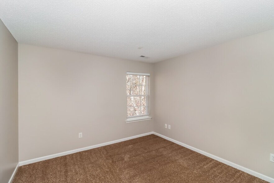 Building Photo - 1912 Waters Trail Dr