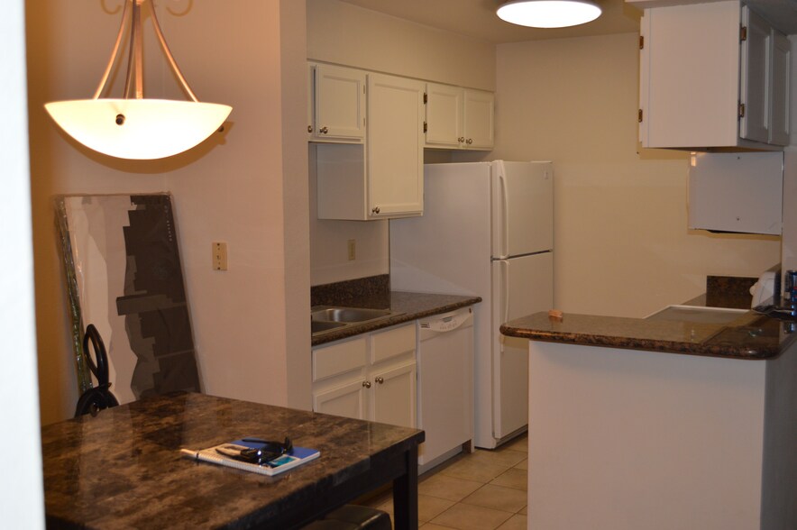 Building Photo - 4678 White Rock Cir