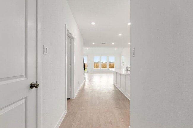 Building Photo - 6411 Symphony Wave Dr