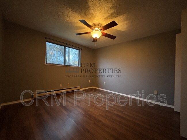 Building Photo - 1330 S Jay St