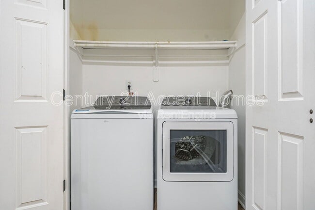 Building Photo - 13566 Princedale Dr