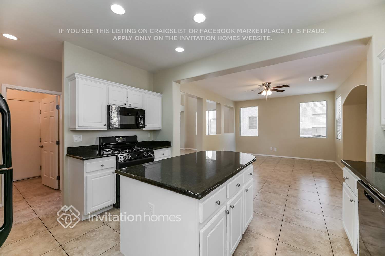 Building Photo - 1290 Cornet St